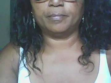 Hotmomsexy  live sex cam