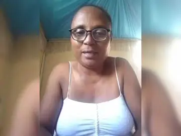 Hotmomsexy  live sex cam