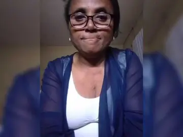 Hotmomsexy  live sex cam