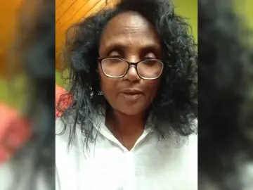Hotmomsexy  live sex cam