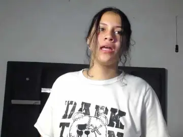 Realshy-Stepsis  live sex cam