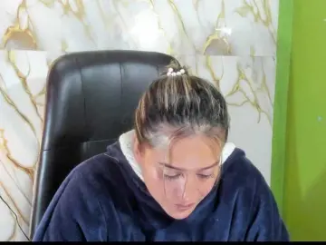 Sharoncute1  live sex cam