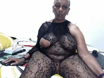 CreamyBum  live sex cam