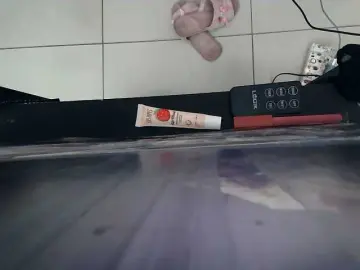 CreamyBum  live sex cam