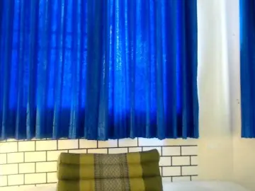 Kinnaree  live sex cam