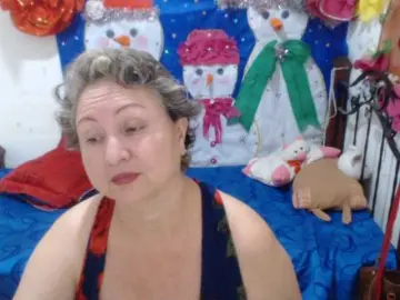 LADYQUEEN520  live sex cam