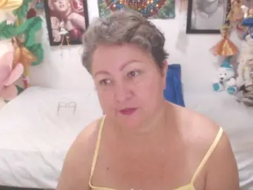 LADYQUEEN520  live sex cam