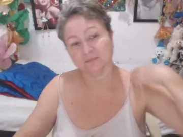 LADYQUEEN520  live sex cam