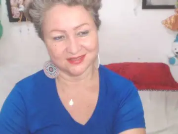 LADYQUEEN520  live sex cam