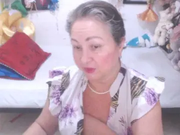 LADYQUEEN520  live sex cam