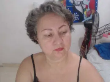 LADYQUEEN520  live sex cam
