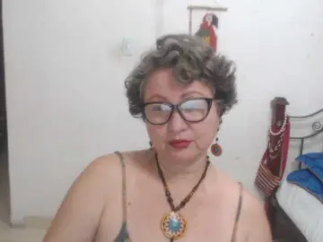 LADYQUEEN520  live sex cam