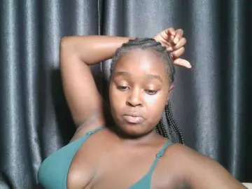 Lunavee-1  live sex cam
