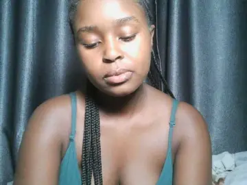 Lunavee-1  live sex cam