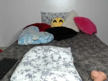 Naughty-nymph  live sex cam