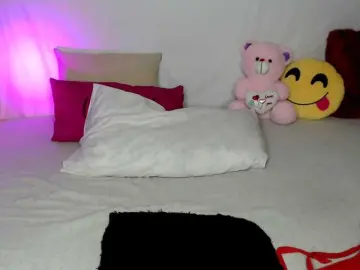 Naughty-nymph  live sex cam