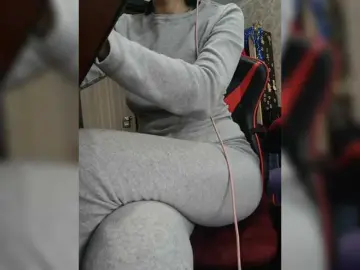 Olik-Pisa  live sex cam