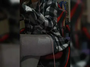 Olik-Pisa  live sex cam