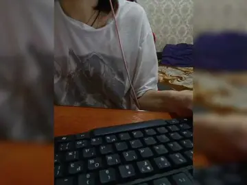 Olik-Pisa  live sex cam