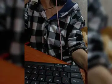 Olik-Pisa  live sex cam