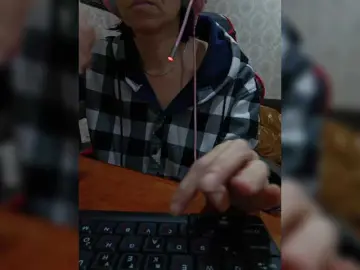 Olik-Pisa  live sex cam