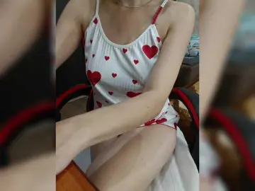 Olik-Pisa  live sex cam
