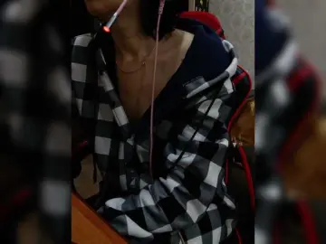 Olik-Pisa  live sex cam