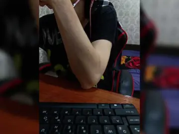 Olik-Pisa  live sex cam