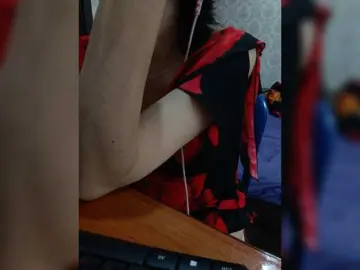 Olik-Pisa  live sex cam