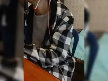 Olik-Pisa  live sex cam