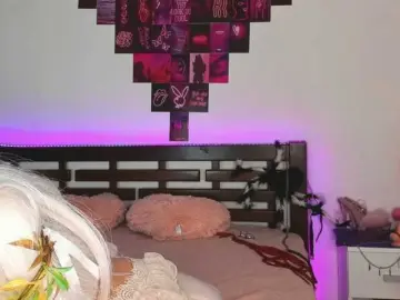 AlexisSky  live sex cam