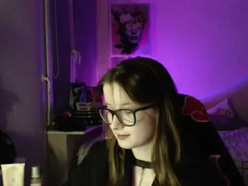 Cherry-Luna  live sex cam