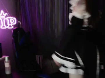 Cherry-Luna  live sex cam