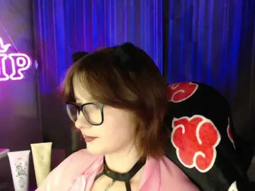 Cherry-Luna  live sex cam