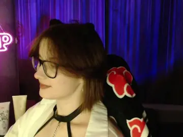 Cherry-Luna  live sex cam