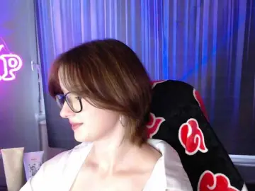 Cherry-Luna  live sex cam