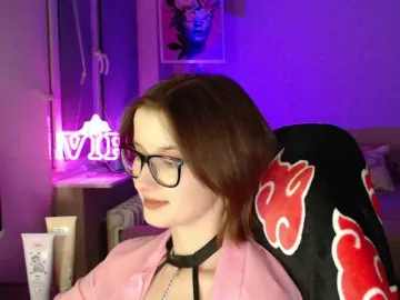Cherry-Luna  live sex cam