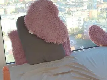 Kim-Babe  live sex cam