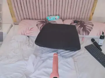 Kismett-Aziz  live sex cam