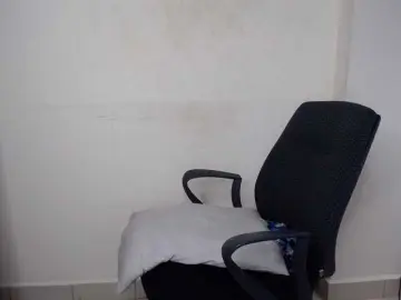 KittyKissess02  live sex cam