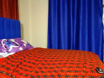 KittyKissess02  live sex cam
