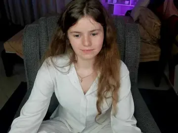 Lilith-BloomX  live sex cam