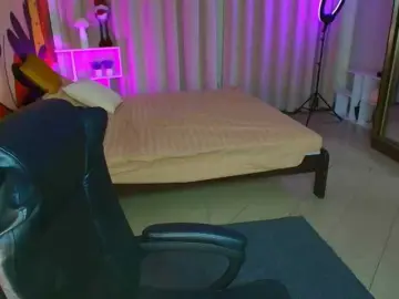 Lilith-BloomX  live sex cam