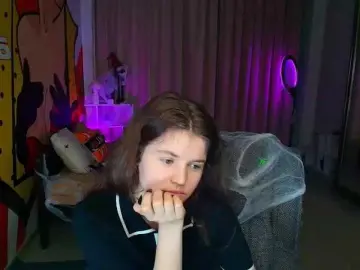 Lilith-BloomX  live sex cam