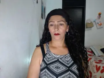 MeganTaylor777  live sex cam