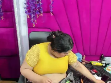 RachelSwetty2  live sex cam