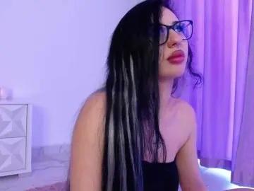 RavenFoxy  live sex cam