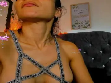 Karol-rose  live sex cam