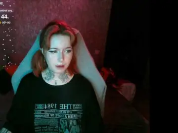 Lilacmoon  live sex cam