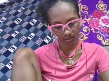 Ninie1a  live sex cam